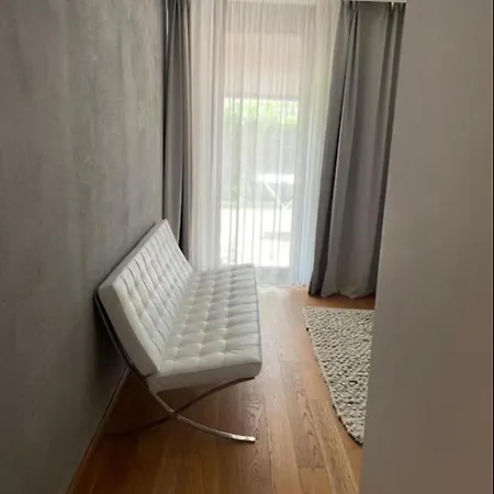 Prestige Living, 2br Luxury Apartment, Koliba Location, Free Parking Appartamento