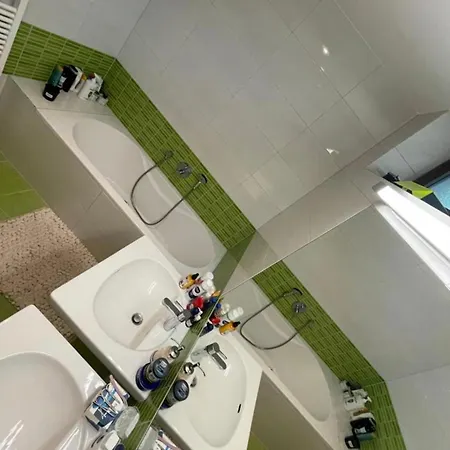 Prestige Living, 2br Luxury Apartment, Koliba Location, Free Parking * Pressburg